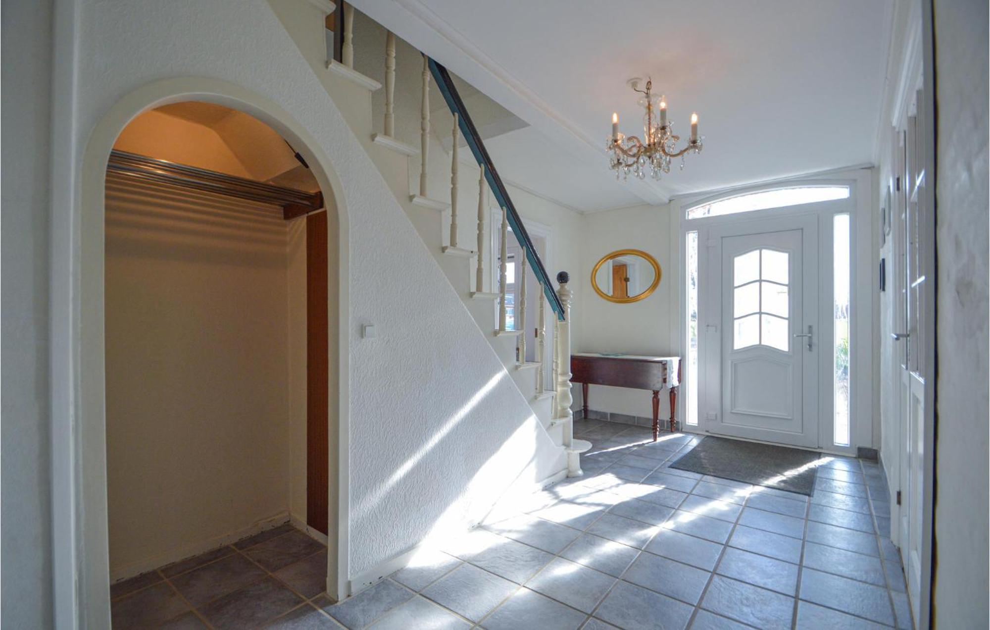 Awesome Home In Bredebro With Kitchen Ballum Esterno foto